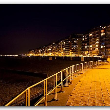 Chalet Aan Zee De Haan Exterior photo
